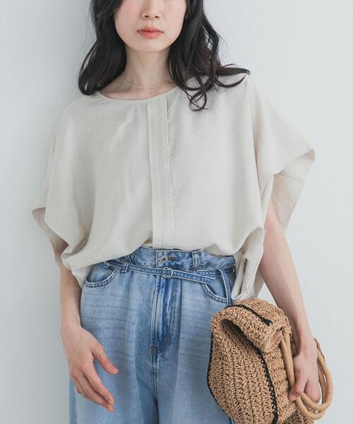 URBAN RESEARCH DOORS(アーバンリサーチドアーズ)の「センタータックコクーンブラウス(シャツ/ブラウス・レディース・パープル系その他/ベージュ系その他/ネイビー・FREE)」の1枚目の写真