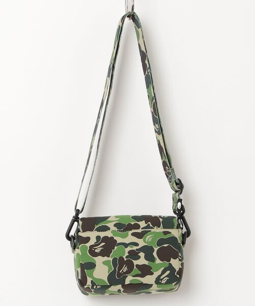 A BATHING APE(アベイシングエイプ)の「ABC CAMO MINI SHOULDER BAG(ショルダーバッグ・メンズ・ピンク/グリーン/ブルー・FREE)」の22枚目の写真