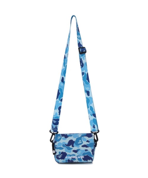 A BATHING APE(アベイシングエイプ)の「ABC CAMO MINI SHOULDER BAG(ショルダーバッグ・メンズ・ピンク/グリーン/ブルー・FREE)」の2枚目の写真