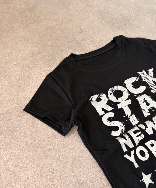SHEPP（シープ）の「Y2K グラフィックロゴプリントピチTシャツ 半袖T（Tシャツ/カットソー・レディース・ブラック/ピンク/ホワイト/ネイビー・M/S）」の16枚目の写真