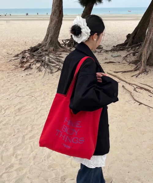 LA VORAGINE(ラ ヴォラジネ)の「ロゴプリント キャンバストートバッグ 大容量(トートバッグ・レディース・アイボリー/Red/ホワイト/ピンク・FREE)」の5枚目の写真