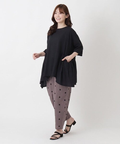 one'sterrace(ワンズテラス)の「サイドギャザープルオーバーシャツ(シャツ/ブラウス・レディース・ブラック系8/ピンク系9/アイボリー系8・02)」の6枚目の写真