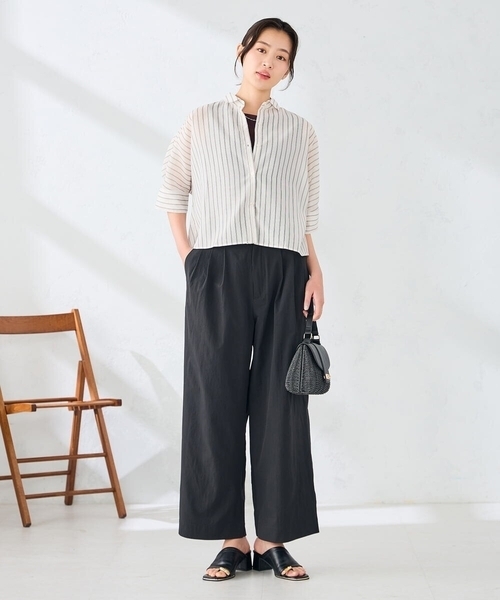 a.v.v（アーヴェヴェ）の「【接触冷感/イージーケア/洗える】クロップド丈セミシアーシャツ（シャツ/ブラウス・レディース・ブラック/ミント/アイボリー・40/38）」の6枚目の写真