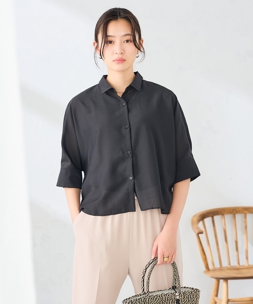 a.v.v（アーヴェヴェ）の「【接触冷感/イージーケア/洗える】クロップド丈セミシアーシャツ（シャツ/ブラウス・レディース・ブラック/ミント/アイボリー・40/38）」の19枚目の写真