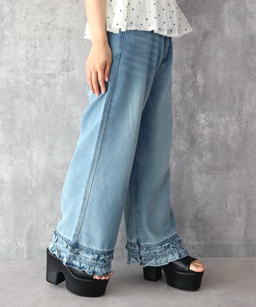 CECIL McBEE(セシルマクビー)の「裾フリルアンクルデニムパンツ(デニムパンツ・レディース・サックスブルー・61/64)」の5枚目の写真