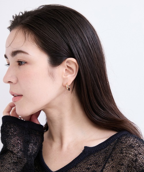 le cercle ADAM ET ROPE'（ルセルクルアダムエロペ）の「パイプサークルピアス（ピアス（両耳用）・レディース・ゴールド/シルバー・FREE）」の4枚目の写真