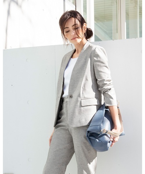 DoCLASSE( ドゥクラッセ)の「シャンブレーオックス・ノーカラージャケット(テーラードジャケット・レディース・ライトグレー/ネイビー・11/9)」の3枚目の写真