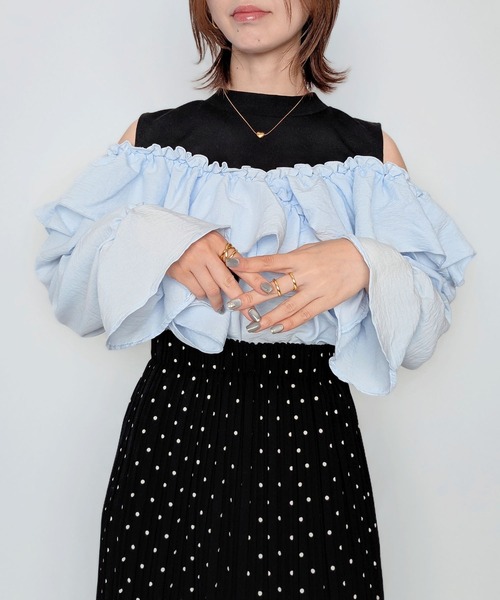 styiro（スタイロ）の「オープンショルダーラッフルフリルブラウス バイカラー配色 秋服 冬服（シャツ/ブラウス・レディース・サックスブルー/ホワイト・M）」の14枚目の写真