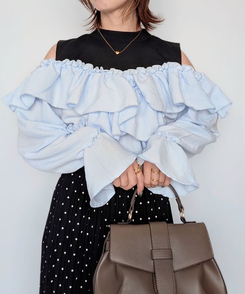 styiro（スタイロ）の「オープンショルダーラッフルフリルブラウス バイカラー配色 秋服 冬服（シャツ/ブラウス・レディース・サックスブルー/ホワイト・M）」の13枚目の写真