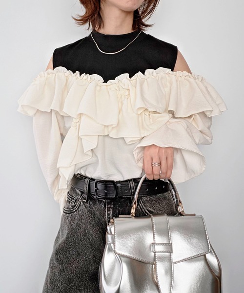 styiro（スタイロ）の「オープンショルダーラッフルフリルブラウス バイカラー配色 秋服 冬服（シャツ/ブラウス・レディース・サックスブルー/ホワイト・M）」の9枚目の写真