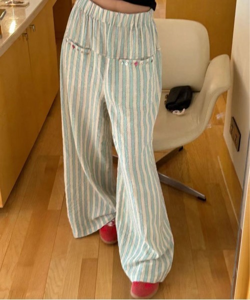 &soiree(アンドソワレ)の「マルチストライプワイドルーズパンツ(その他パンツ・レディース・サックスブルー・X-LARGE/LARGE/MEDIUM/SMALL)」の2枚目の写真