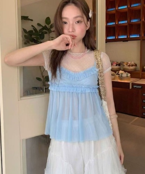 Achic(アシック)の「【2点セット】ドットチュールトップス×フリルキャミSET(Tシャツ/カットソー・レディース・ブルー・M)」の3枚目の写真