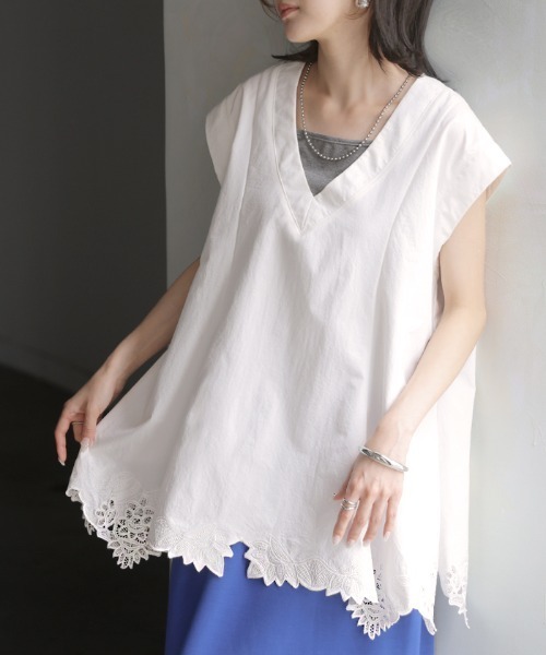 HUG.U(ハグユー)の「裾刺繍レース Vネックベスト(シャツ/ブラウス・レディース・ホワイト/ブラック・FREE)」の6枚目の写真