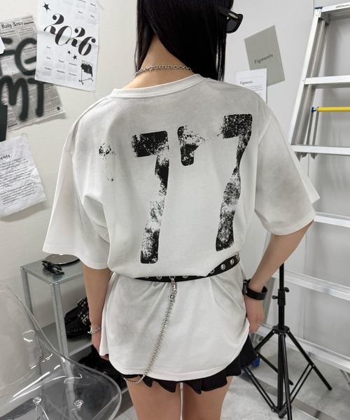 Figments(フィグメンツ)の「77フェードビックT(Tシャツ/カットソー・レディース・ホワイト/ブラック・FREE)」の3枚目の写真