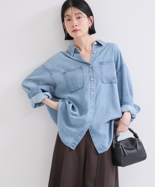 le cercle ADAM ET ROPE'（ルセルクルアダムエロペ）の「テンセルツイルデニムシャツ/セットアップ対応（シャツ/ブラウス・レディース・ブルー/サックスブルー・FREE）」の14枚目の写真