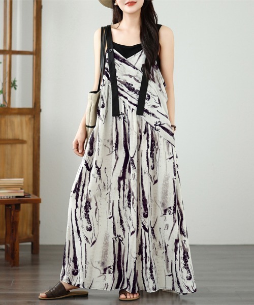 ReRe(リリ)の「総柄キャミロングワンピース(ワンピース・レディース・アイボリー/ローズ・LARGE/MEDIUM/X-LARGE)」の4枚目の写真