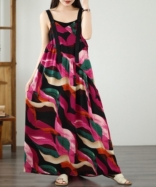 ReRe(リリ)の「総柄キャミロングワンピース(ワンピース・レディース・アイボリー/ローズ・LARGE/MEDIUM/X-LARGE)」の11枚目の写真