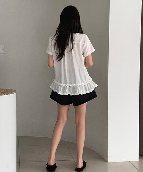 Girly Doll(ガーリードール)の「ドット柄ラウンドカラー裾フリルブラウス(シャツ/ブラウス・レディース・ブラック/ホワイト・FREE)」の4枚目の写真