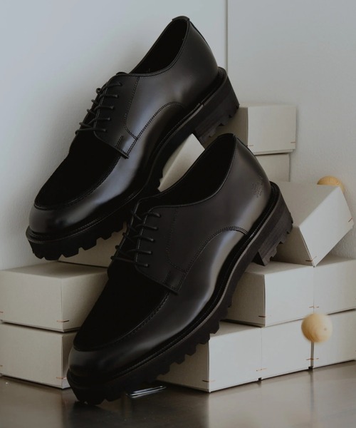 The Kenford Fineshoes(ケンフォードファインシューズ)の「NEW CLASSIC U MOC BLACK BLACK SUEDE(ローファー・メンズ・ブラック・27/26.5/26/25.5)」の4枚目の写真