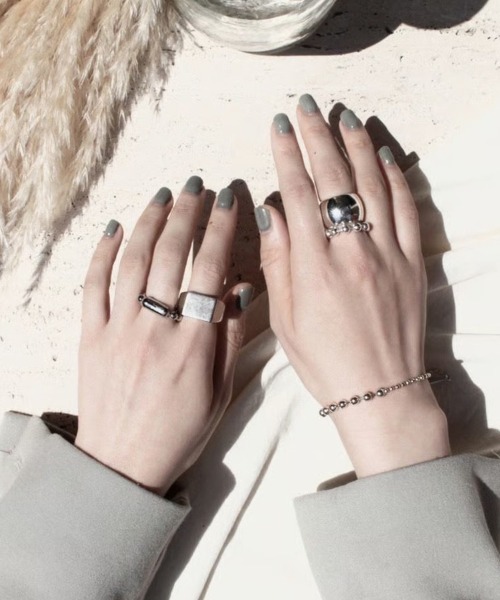 Soierie（ソワリー）の「ボールチェーンリング / Ball chain ring（リング・レディース・シルバー系1・WOMENS/MENS）」の4枚目の写真