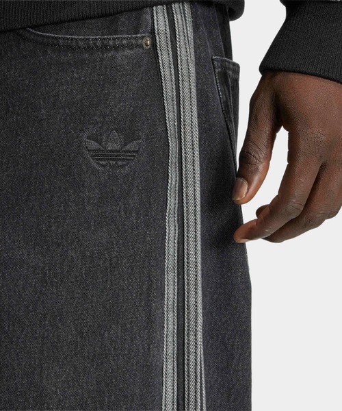 adidas（アディダス）の「adidas/アディダス ORI SST DENIM TRACK PANTS デニム トラックパンツ サイドライン デニムパンツ メンズ レディース 2026年 秋 秋服 冬 冬服（デニムパンツ・メンズ・ブラック・36/34/32/30）」の3枚目の写真