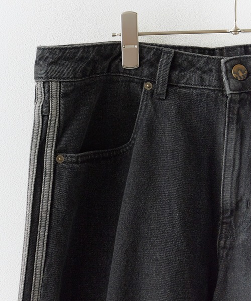 adidas（アディダス）の「adidas/アディダス ORI SST DENIM TRACK PANTS デニム トラックパンツ サイドライン デニムパンツ メンズ レディース 2026年 秋 秋服 冬 冬服（デニムパンツ・メンズ・ブラック・36/34/32/30）」の9枚目の写真