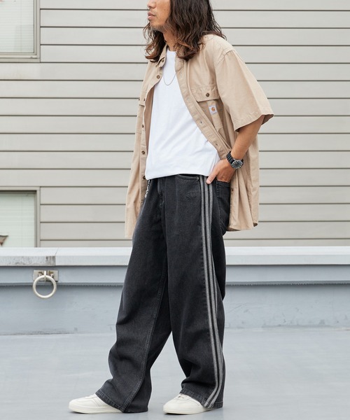 adidas（アディダス）の「adidas/アディダス ORI SST DENIM TRACK PANTS デニム トラックパンツ サイドライン デニムパンツ メンズ レディース 2026年 秋 秋服 冬 冬服（デニムパンツ・メンズ・ブラック・36/34/32/30）」の20枚目の写真
