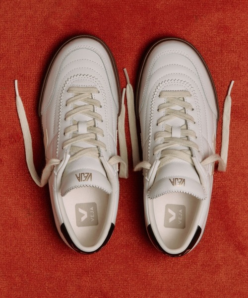 VEJA（ヴェジャ）の「VEJA Panenka レザースニーカー（スニーカー・レディース・ホワイト系その他・36/22/37/23/38/24/39/25/41/26.5cm/42/27cm）」の4枚目の写真