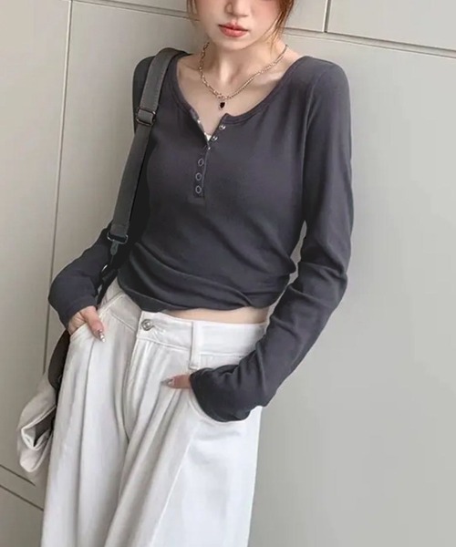 Songe(ソンジュ)の「ヘンリーネック長袖リブトップス(Tシャツ/カットソー・レディース・ブラック/グレー/ホワイト/チャコールグレー・L/M)」の7枚目の写真