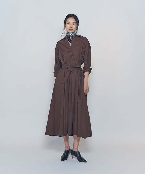 1er Arrondissement(プルミエアロンディスモン)の「エアリータイプライタースキッパーワンピース(ワンピース・レディース・ブラウン系その他5/ブルー系その他3・38/36)」の1枚目の写真