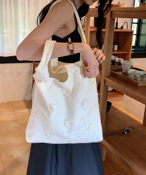 shoppinggo（ショッピングゴー）の「トートバッグ レディース ハンドバッグ カバン バッグ 大容量 花柄 布 カバントート 手提げ（トートバッグ・レディース・ブラック/ベージュ・FREE）」の14枚目の写真