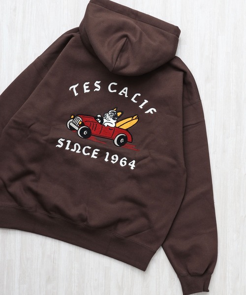 The Endless Summer(エンドレスサマー)の「TES 50S CAR CLUB EMB BIG SWEAT PARKA / スウェットパーカー(パーカー・メンズ・グレー/ブラウン/ブラック・SMALL/MEDIUM/LARGE/X-LARGE)」の3枚目の写真