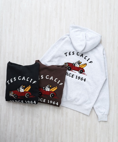 The Endless Summer(エンドレスサマー)の「TES 50S CAR CLUB EMB BIG SWEAT PARKA / スウェットパーカー(パーカー・メンズ・グレー/ブラウン/ブラック・SMALL/MEDIUM/LARGE/X-LARGE)」の4枚目の写真