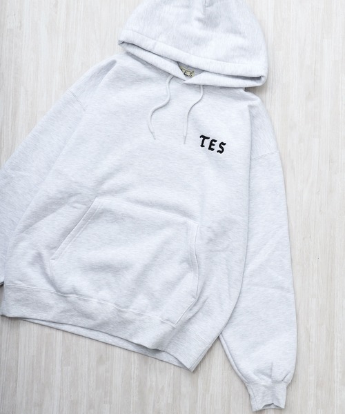 The Endless Summer(エンドレスサマー)の「TES 50S CAR CLUB EMB BIG SWEAT PARKA / スウェットパーカー(パーカー・メンズ・グレー/ブラウン/ブラック・SMALL/MEDIUM/LARGE/X-LARGE)」の12枚目の写真
