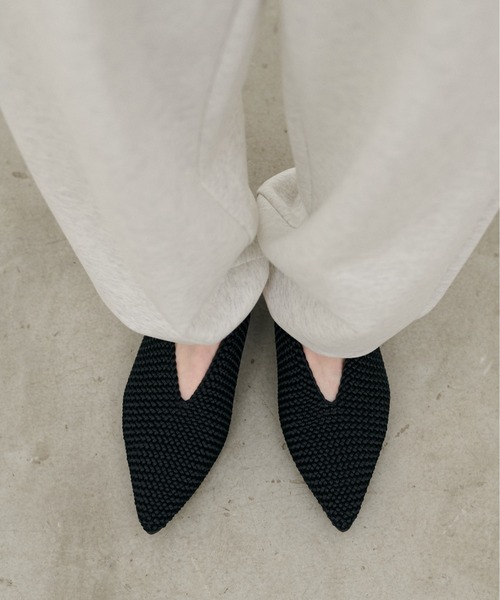 LARUTA(ラルータ)の「【LARUTA】ニットメッシュパンプス(パンプス・レディース・ブラック/ブラウン・LARGE/MEDIUM)」の1枚目の写真