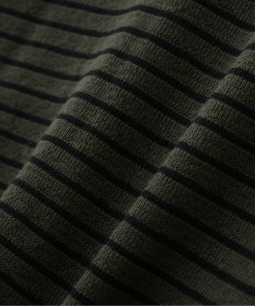 MHL.(エムエイチエル)の「TEXTURED COTTON STRIPE(Tシャツ/カットソー・メンズ・ダークグリーン/ライトベージュ・LARGE/MEDIUM)」の11枚目の写真