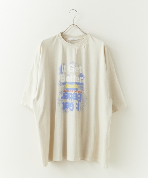 Chick(チック)の「Printed Crew-Neck Oversized T-Shirt / プリントデザイン クルーネックビッグTシャツ 2026年 夏 夏服(Tシャツ/カットソー・レディース・ベージュ・FREE)」の1枚目の写真