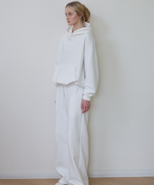 ROSEFRANTZ（ロゼフランツ）の「Back Rose Embroidery Hoodie [Ivory]（パーカー・レディース・アイボリー・S/M/XS/S）」の3枚目の写真