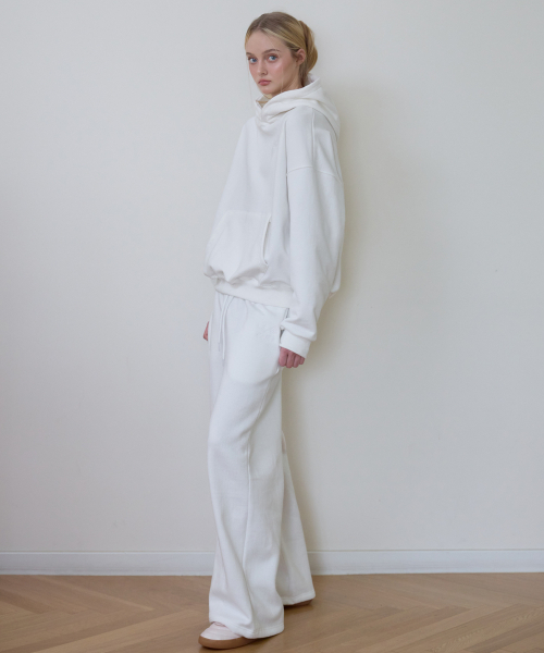 ROSEFRANTZ（ロゼフランツ）の「Back Rose Embroidery Hoodie [Ivory]（パーカー・レディース・アイボリー・S/M/XS/S）」の5枚目の写真