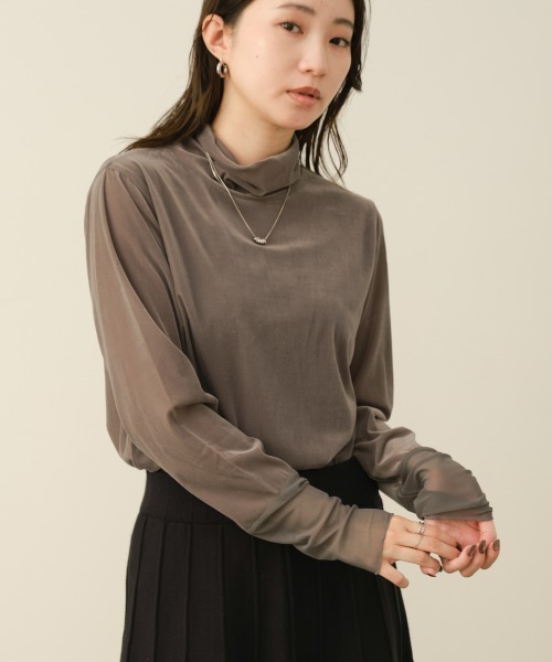 Bou Jeloud(ブージュルード)の「シアーベロアインナー(Tシャツ/カットソー・レディース・ブルー/グレー/オフホワイト/ブラック・FREE)」の4枚目の写真