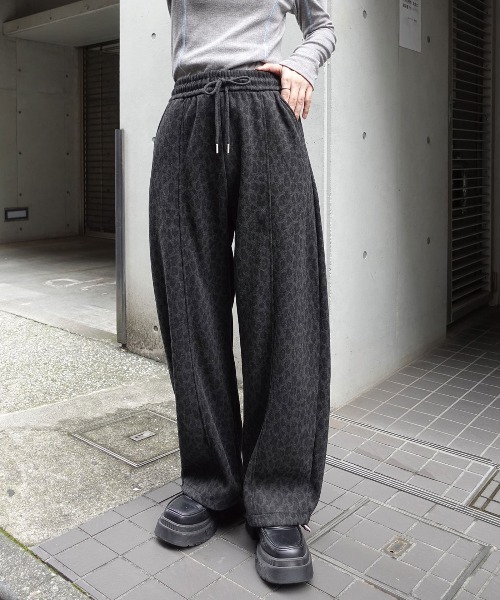 CORNERS(コーナーズ)の「レオパード柄スウェットパンツ(スウェットパンツ・レディース・グレー/ブラウン・L/M)」の2枚目の写真