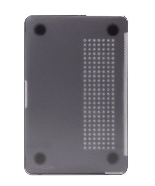 incase（インケース）の「CL60603 Hardshell Case for MacBook Air 11 Dots（スマホグッズ・メンズ・ブラック・ONE SIZE）」の7枚目の写真