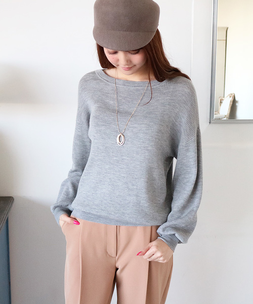 N.(N. Natural Beauty Basic)(エヌエヌナチュラルビューティーベーシック)の「WOOL BASIC ラウンドネックニット(ニット/セーター・レディース・ホワイト/ボルドー/ブラック/ベージュ/グレー/ブルー・MEDIUM)」の4枚目の写真