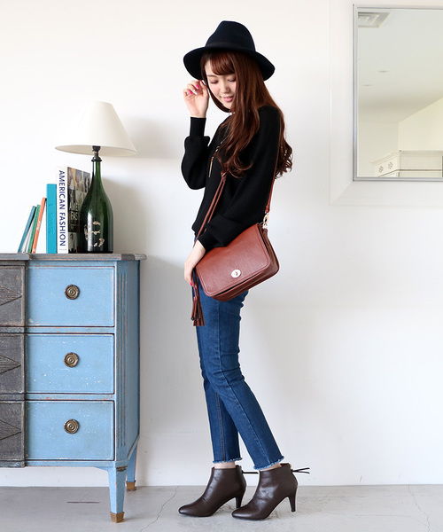 N.(N. Natural Beauty Basic)(エヌエヌナチュラルビューティーベーシック)の「WOOL BASIC ラウンドネックニット(ニット/セーター・レディース・ホワイト/ボルドー/ブラック/ベージュ/グレー/ブルー・MEDIUM)」の8枚目の写真