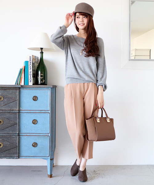 N.(N. Natural Beauty Basic)(エヌエヌナチュラルビューティーベーシック)の「WOOL BASIC ラウンドネックニット(ニット/セーター・レディース・ホワイト/ボルドー/ブラック/ベージュ/グレー/ブルー・MEDIUM)」の10枚目の写真