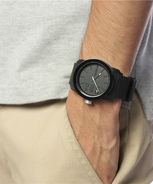DIESEL（ディーゼル）の「00-TIMEFRAME（アナログ腕時計・メンズ・その他・UNI）」の6枚目の写真