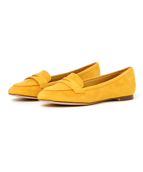 CHARLES & KEITH(チャールズ & キース)の「ベーシックペニーローファー / BASIC PENNY LOAFERS(パンプス・レディース・ブラウン/レッド/ブラック/イエロー・23cm/24cm/22.5cm/23.5cm/24.5cm)」の1枚目の写真