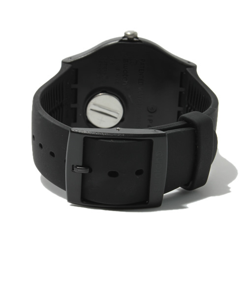 SWATCH(スウォッチ)の「New Gent Lacquered(アナログ腕時計・メンズ・ブラック×シルバー/ホワイト×ゴールド・FREE)」の6枚目の写真