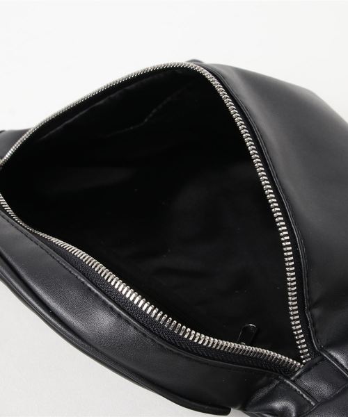 Disney（ディズニー）の「Disney（ディズニー）ヒップバッグ（ボディバッグ/ウエストポーチ・レディース・ブラック/シルバー/ホワイト・FREE）」の4枚目の写真