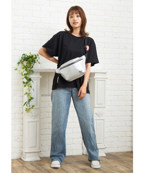 Disney（ディズニー）の「Disney（ディズニー）ヒップバッグ（ボディバッグ/ウエストポーチ・レディース・ブラック/シルバー/ホワイト・FREE）」の11枚目の写真